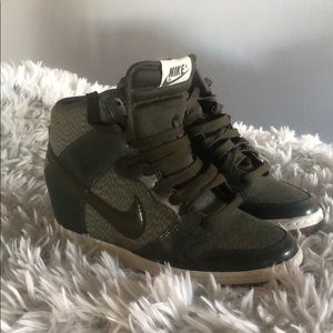 Nike Sky highly Wedge Shoes